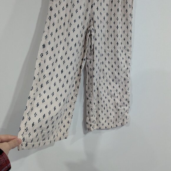 Old Navy Linen Blend Smocked Jumpsuit Romper Cream Navy Blue Size Small Size 6 - Picture 2 of 5